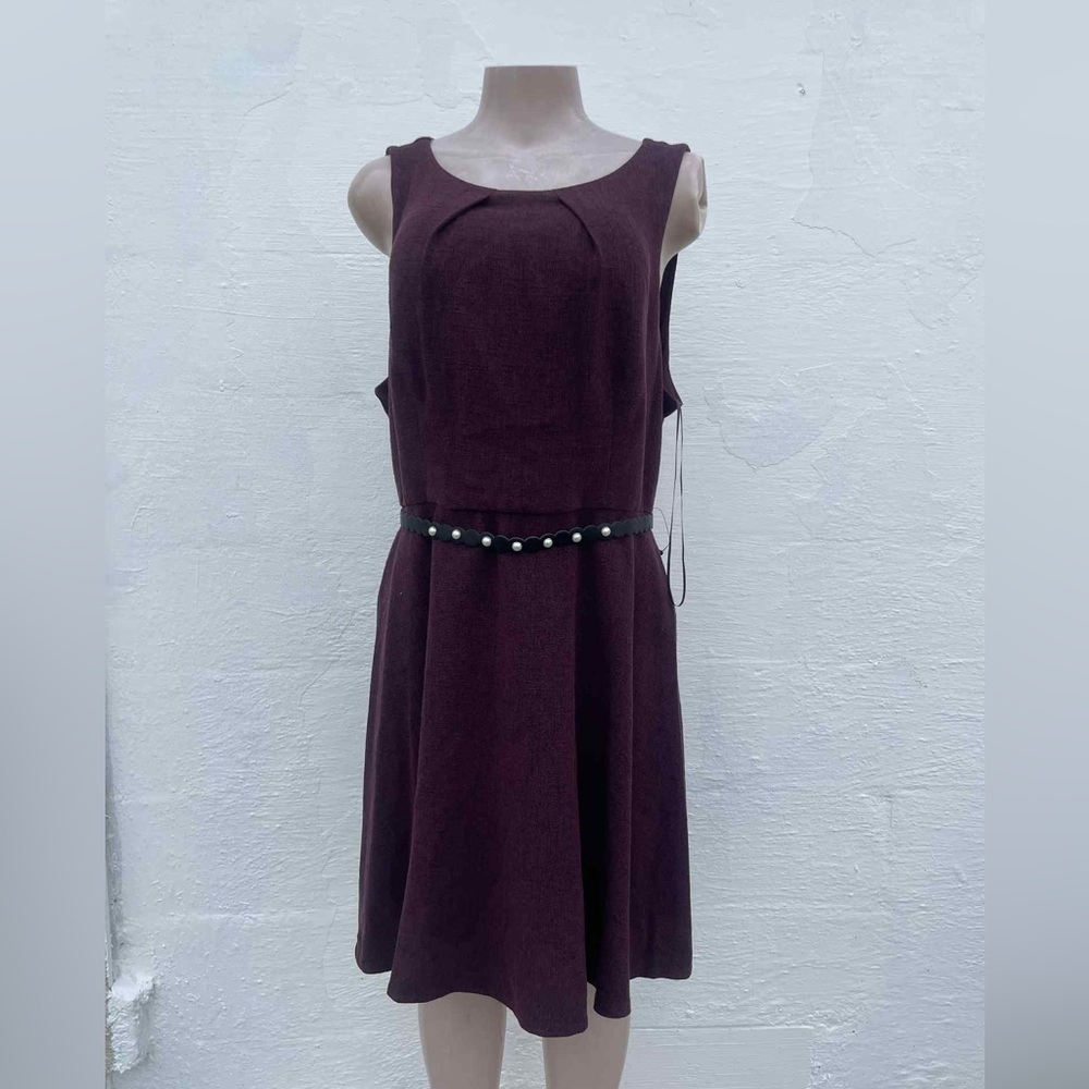 Elle Burgundy Sleeveless Midi Dress